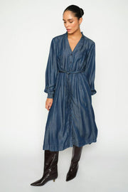 Bey Dow Dress | Salute Navy | Kjole fra Mos Mosh