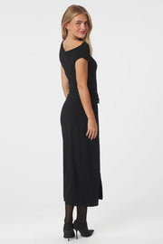 Minja Drapy Dress | Black | Kjole fra Neo Noir
