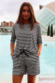Alma Tshirt | Black Creme Stripe | T-shirt fra Liberté