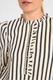 Noto Blouse 204913 | Star Off-White W. Black | Bluse fra Freequent
