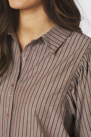 Etta Soft Stripe Stone Shirt | Brown | Bluse fra Neo Noir