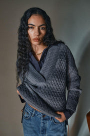 HMild Wave Knit  | Black | Strik fra HEYANNO