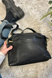 Shoulderbag 16020 | Black (Nero) | Taske fra Depeche