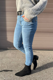 Naomi Diva Jeans | Blue | Jeans fra Mos mosh