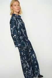 Charbel Serve Pant Regular | Ensign Blue | Bukser fra Mos Mosh
