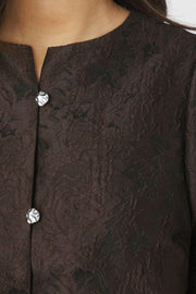 Aisa Brocade Blouse | Dark Brown | Bluse fra Neo Noir