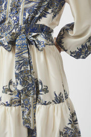 Malfida Paisley Border Dress | Ash Blue | Kjole fra Neo Noir