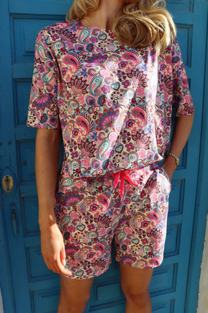 Alma Tshirt | Pink Paisley | T-Shirt fra Liberté
