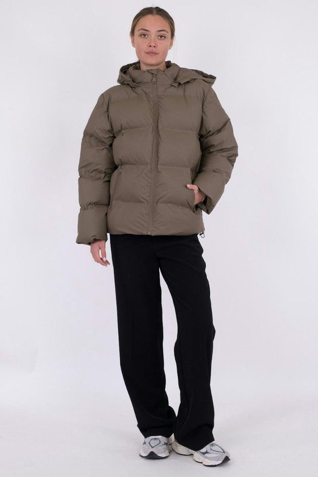 Fox C Puffer Jacket | Dark Taupe | Jakke fra Neo Noir