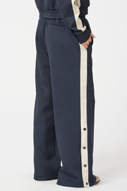 Puggy Track Suit Pants | Navy | Bukser fra Neo Noir