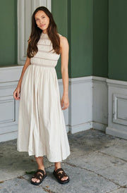 Atika Deco Smock Dress | Ivory | Kjole fra Neo Noir