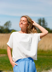 May Loose Blouse | Off White | Bluse fra Black Colour