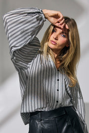 Nora V-Shirt 35778 | WhiteBlack | Bluse fra Co'couture