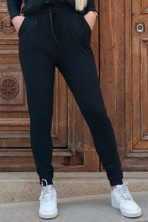 Alma Pants (Fleece) | Black | Fleece løse bukser fra Liberté