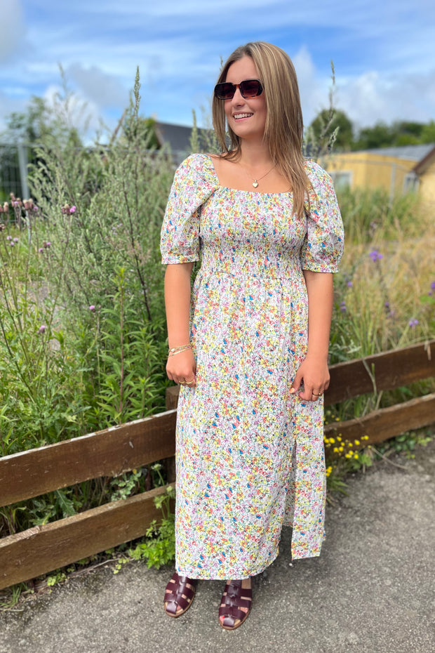 Gro Dress | Green Multi Flower | Kjole fra Liberté