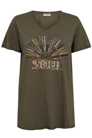 Caro O-SS Tee | Dusty Olive | T-shirt fra Mos mosh