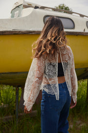 Floral Emb Lace Blouse | Blonde bluse fra Avery