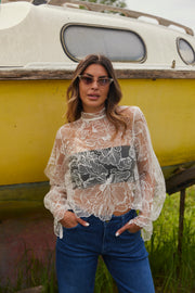 Floral Emb Lace Blouse | Blonde bluse fra Avery