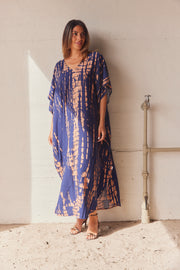 Serengeti Sun Dress | Navy | Tiedye Kaftan kjole fra Statebird