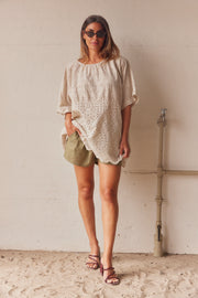 Marie Broderie Anglaise Top | Beige | Bluse fra Atelier C