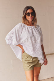 Marie Broderie Anglaise Top | White | Bluse fra Atelier C
