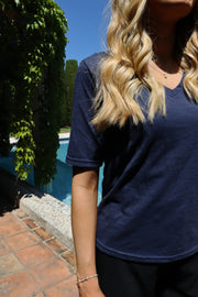 Ulla Ss Vneck Tshirt | Navy | T-Shirt fra Liberté