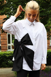 Bow Shirt | White Black Bow | Shirts fra Liberté