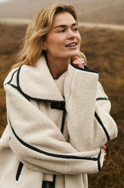 Edmund Teddy Jacket | Ivory | Jakke fra Neo Noir