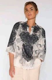 Neomi shirt 54614 | Sand/Navy | Skjorte fra Gustav