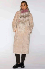 Galia Fake Fur Coat | Beach Sand | Frakke fra Gustav
