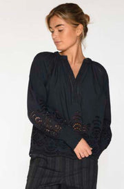 Annsofie blouse 54600 | Midtnight | Skjorte fra Gustav