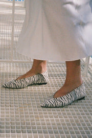 Cassie  | Calf suede print Zebra | Ballerina fra Anonymous Copenhagen