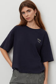 S241236 | Navy | T-Shirt fra Sofie Schnoor