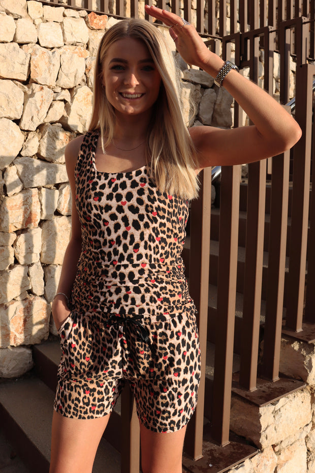 Alma Shorts | Lux Leo Red Heart | Shorts fra Liberté