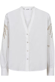 KelliseCC Lace Cut V-Shirt | White | Skjorte fra Co'couture