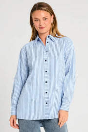 Stripy Shirt 205254 | Chambray Blue W. Navy Blazer | Shirt fra Freequent