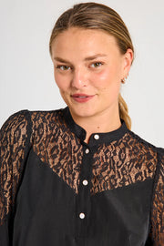 Vialu Blouse 205199 | Black | Bluse fra Freequent