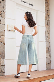 Betty Bermuda Capri Pant | Lyseblå | Shorts fra Avery