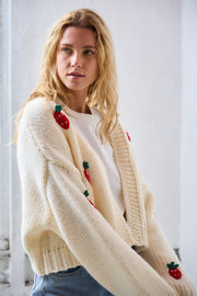 Strawberry Cardigan | Ecru | Strik fra Avery