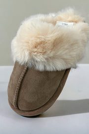 Alice Lee Slippers | Taupe | Sutsko fra Avery