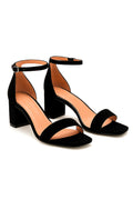 Serena Block Heels | Schwarz | Heels von Avery