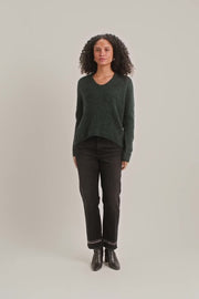 Thora V-Neck Knit  | Dark Pine | Strik fra Mos Mosh