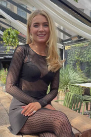 Isa Ls Lace Blouse | Black Wavy Lines | Mesh bluse fra Liberté