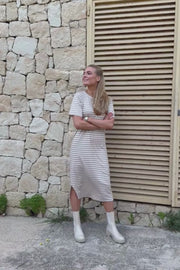 Alma Tshirt Dress | Sand Ivory Stripe | Kjole fra Liberté
