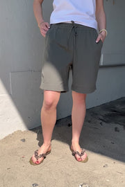 Emu Shorts | Army | Shorts fra Statebird