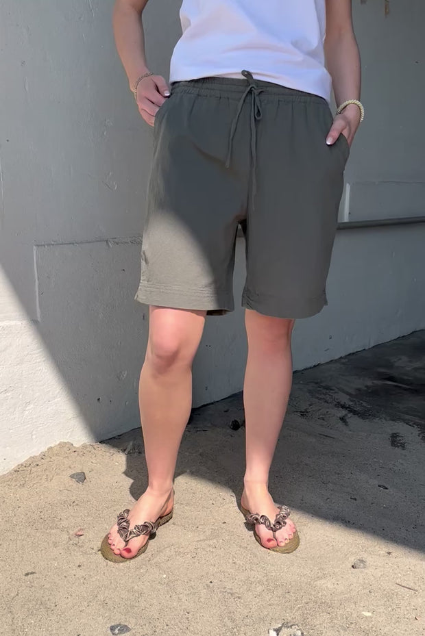 Emu Shorts | Army | Shorts fra Statebird