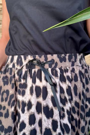 Alma Short Loose Skirt | Big Lux Leo Fossil | Kort nederdel fra Liberté Essentiel
