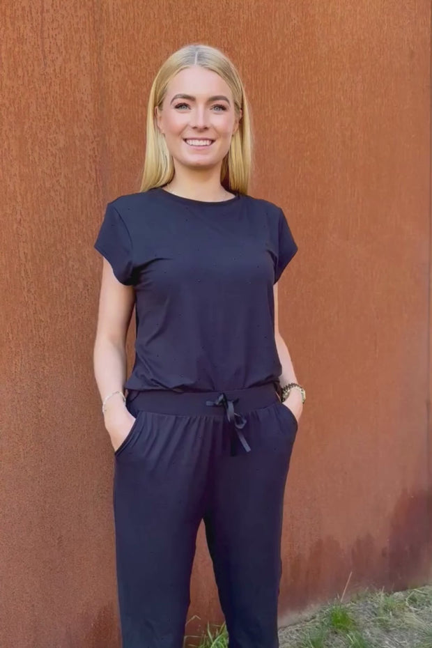 Alma U Tshirt | Black Black Simili | Top fra Liberté