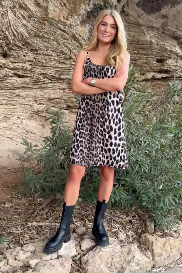 Alma Short Strap Dress | Big Lux Leo Fossil | Kjole fra Liberté
