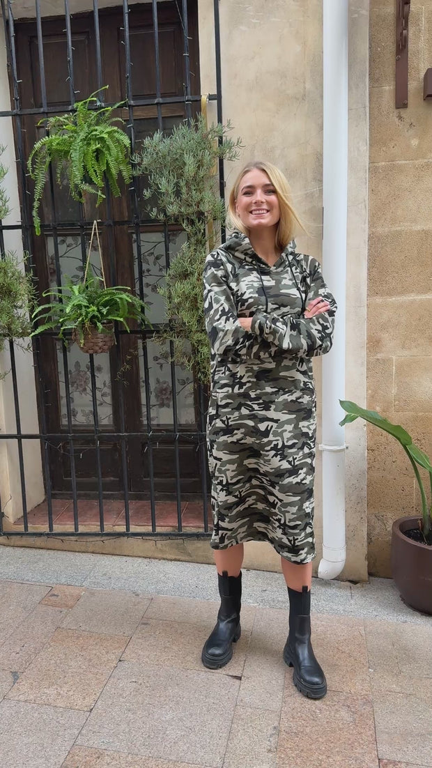 Sue Long Hoodie Dress | Camo | Kjole fra Liberté